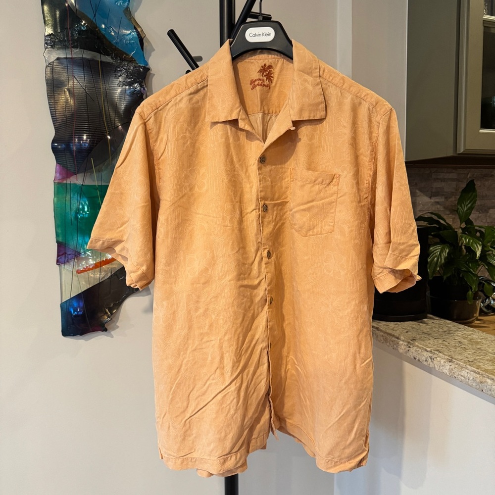 Tommy Bahama 100% silk Orange Short Sleeve Button-Up Shirt